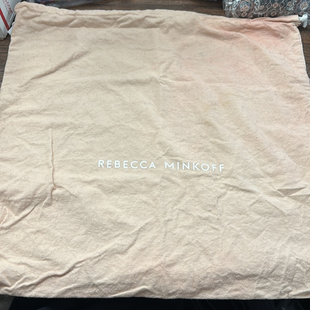 Set of (2) Rebecca Minkoff Dust Bags in light pink. - Picture 5 of 6